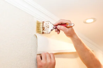 Pose de papier peint à Weislingen — revêtements muraux et toiles de verre